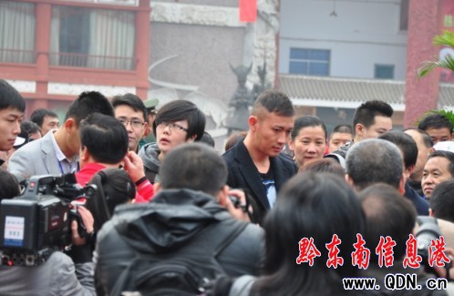 �h�����鳬100�������Ʋ��������D��