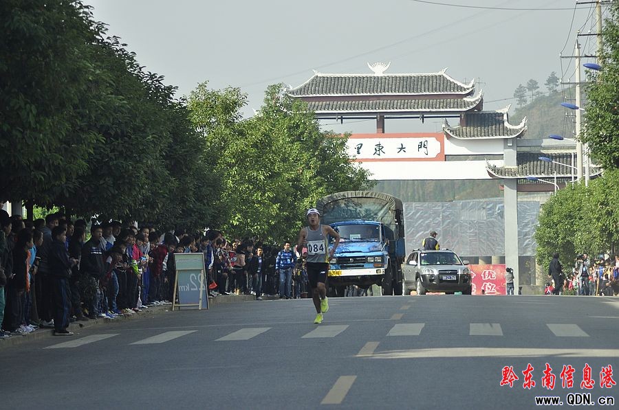 �Ї����F��ǭ�|�ϳ�100�������\�ӆT�L(f��ng)��