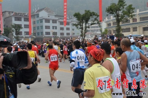 ��100���������ِ�����܃xʽ���(zh��n)�h(yu��n)¡���e��