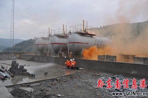 全州各地舉行“119”消防活動日應急救援演練