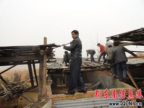 四幫四促塑思想 干群關系魚水歡(圖)