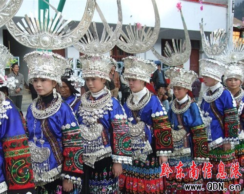 ��ɽ��կ�þ���r�g�e���J��ʢ�� ���ʼ���