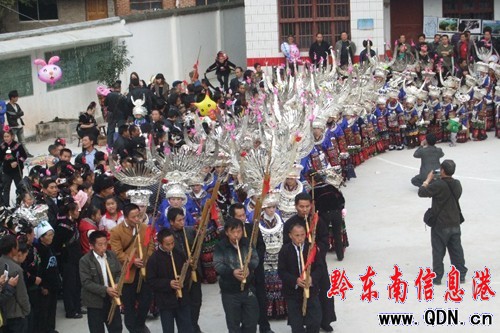 ��ɽ��կ�þ���r�g�e���J��ʢ�� ���ʼ���