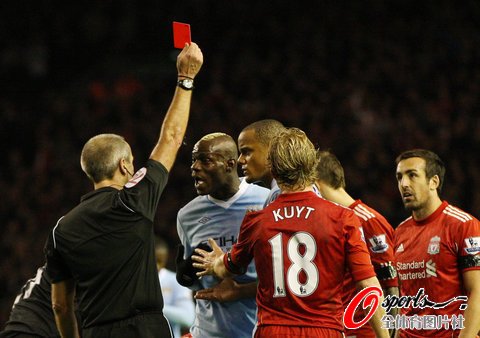 英超-曼城1-1利物浦止7連勝 巴神替補2黃1紅