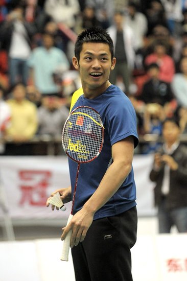 東風雪鐵龍羽球賽收拍 挑戰林丹分享冠軍態度