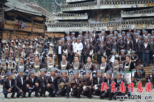 小黃村“千人侗族大歌”歡慶“侗族大歌節”