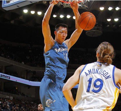 勇士承認(rèn)有意引進(jìn)易建聯(lián) 但不愿支付過高薪水