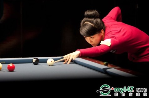 眾美女云集鄂爾多斯賽 潘曉婷斗艷黑寡婦