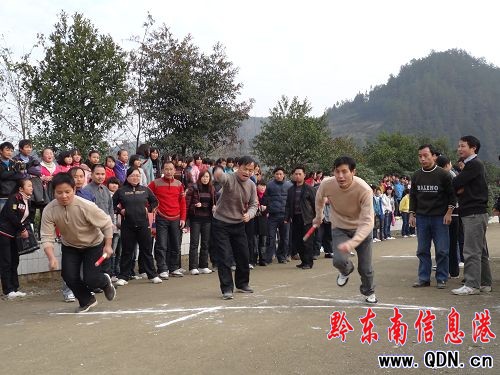 “12•9”精神走進岑鞏校園