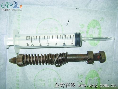 右眼拔出18公分螺栓 修打米機(jī)出意外所致(圖)