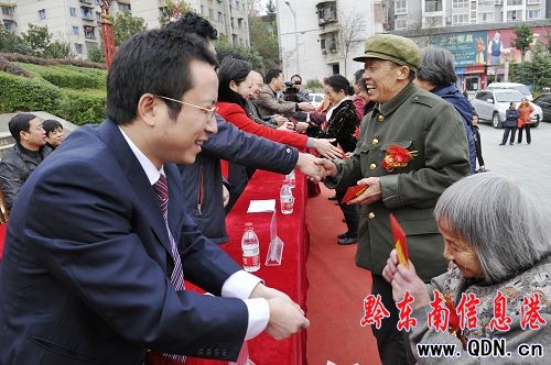 岑鞏縣84.42%的60歲以上老人喜領(lǐng)養(yǎng)老保險(xiǎn)