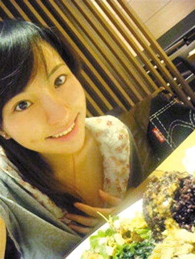 方言是浙江人,2009年畢業于中國青年政治學院。