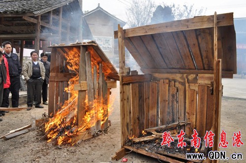 ǭ�|���r(n��ng)��ľ�|(zh��)�������ݼ������Ϸ��𡰿��ס�