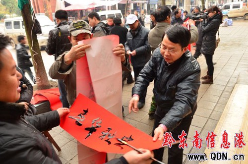 �P������ҵ���Ϫ��Ⱥ�����������M�D��