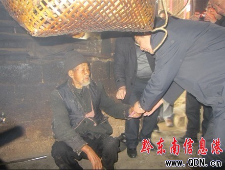 岑鞏縣委書記吳明一行到大有鄉開展春節慰問活動