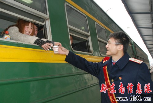 �h�T־Ը���x����ˮ ��ů�´��ܚgӭ���D��