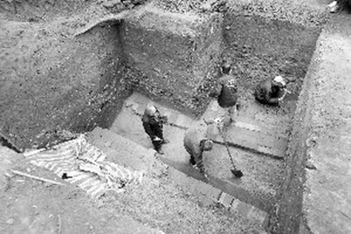 南京發現1800年石頭城遺址 地下城墻重見天日