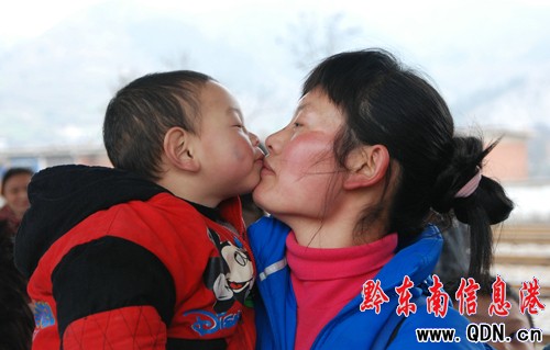 �����F���F·��ǰ���F�W����С�߷壨�D��