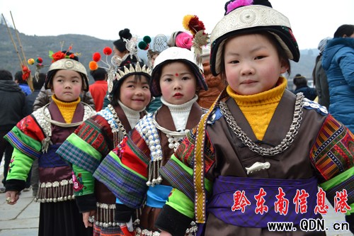 ����ͬ���vʷ��̖(h��o) ����Ϣ �����������D��