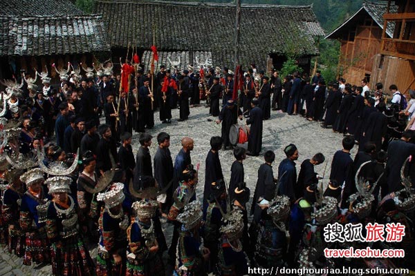 �ʵ���կ 12���r·��醱M����L�飨�D��