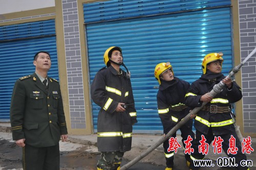 千年古樹(shù)莫名起火 施秉消防緊急處置(圖)