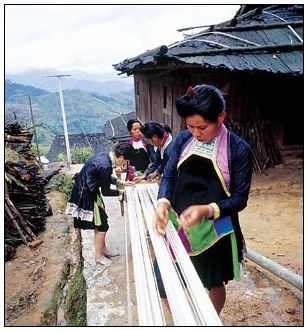 居住在深山里的遠古戰神后裔(圖)