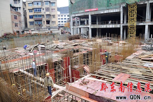石干昌率隊督查黃平縣“開門紅”工作(組圖)