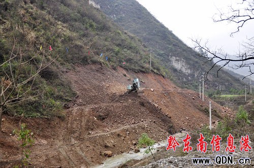 石干昌率隊督查鎮遠縣首季“開門紅”工作
