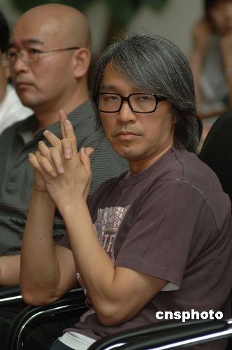 周星馳放棄40年恩怨 砸千萬為