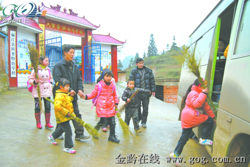 ����Դ���� �F�����Į���ŮУ�������D��