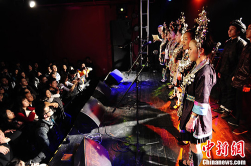 “非遺”貴州侗族大歌唱響北京時尚酒吧(圖)