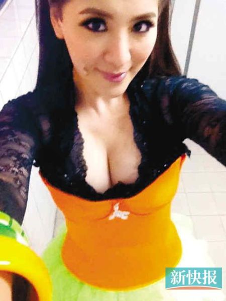 ����Ů������͵�� С�������սo�Լ����(�D)