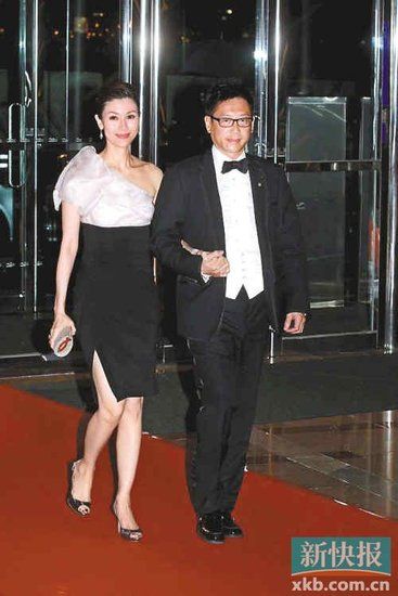 李嘉欣澄清再懷二胎傳聞 稱還沒有生育計劃