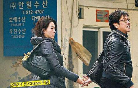 譚詠麟二奶苦等20年坐正 牽手游韓國被拍(圖)