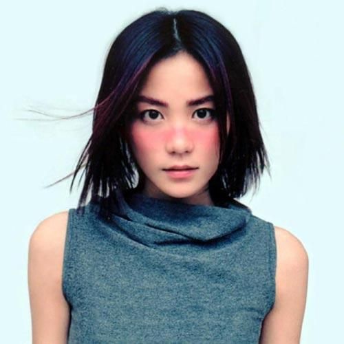 明星唱K私房歌單曝光 王菲最愛《愛情大魔咒》