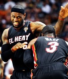 韋德末節發威全場31分三巨頭68分熱火主場勝魔術