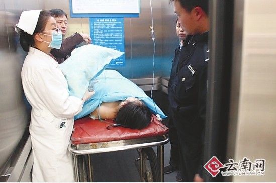 �񾯌��܂�Ů�����M(j��n)�t(y��)Ժ��