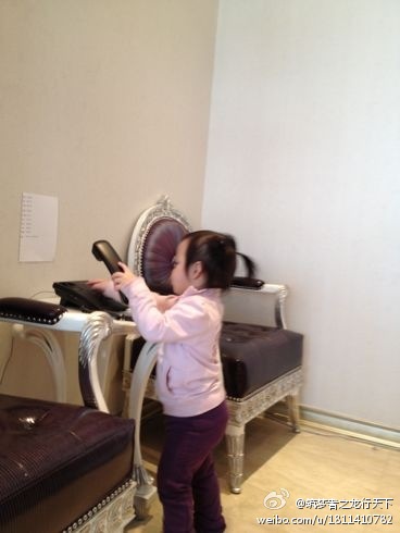 �wޱ�Ϲ����cŮ������ С���´����`��(�M�D)