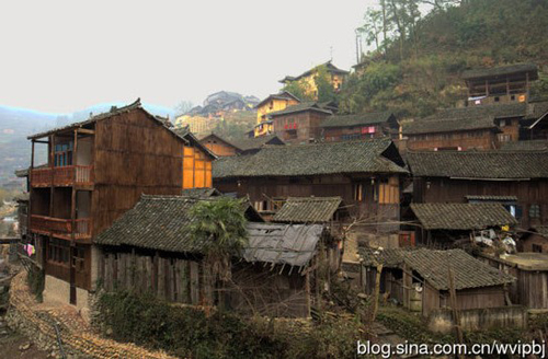 ����ǧ����կ���h(yu��n)�x���� ��֪��Ϧ�Ǻ�Ϧ(�D)