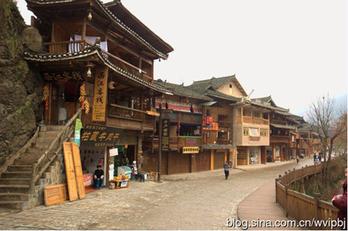 ����ǧ����կ���h(yu��n)�x���� ��֪��Ϧ�Ǻ�Ϧ(�D)