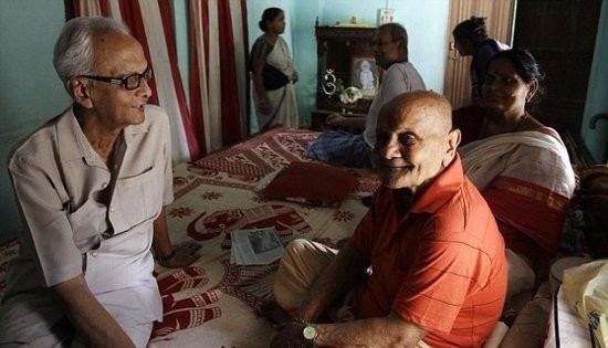 �M�D���ٚq���罡����܊������ �����L�����E