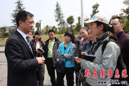 ������F��̤���С��P��:�����Ҹ����C����