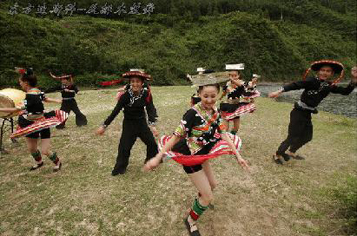 苗族祭祀性舞蹈——反排木鼓舞(圖)