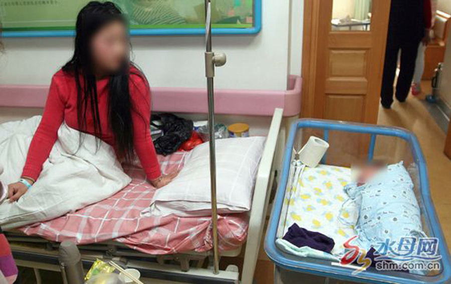 15歲少女產下男嬰 無人陪護