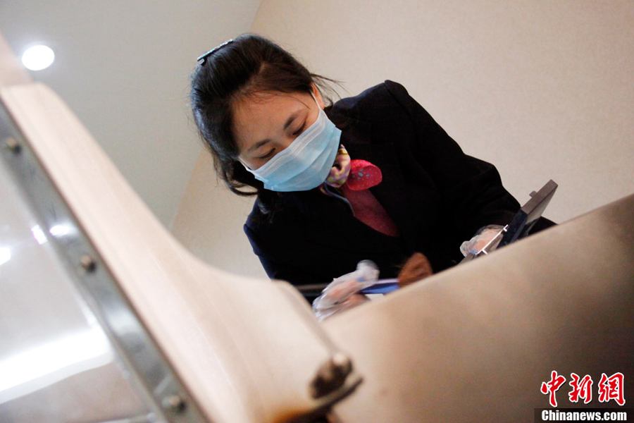 殯儀館內的“85后”女入殮師