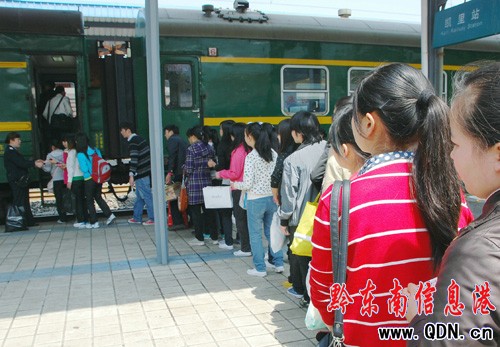 �P���܇վ�����������߷���ʽ���ӣ��D��