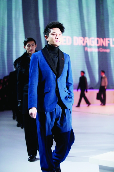 李小璐將榮升人母?賈乃亮經(jīng)紀(jì)人:有喜訊會(huì)分享