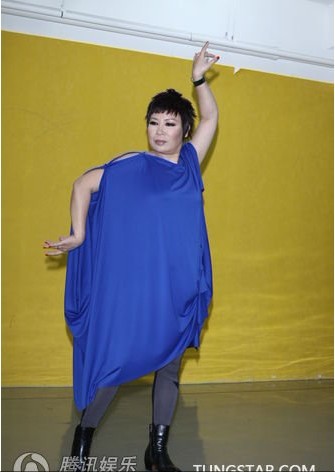 �SС�������״����赸 �Q��Ůͬ�ԑٱ���