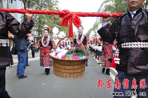 2012���F��������ù�ʢ���_Ļ���M�D��