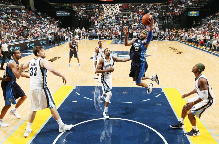 2012��4��8�գ�2011-2012ِ��NBA��Ҏِ��Сţ89-94���ܡ��¿�17�֣��w��25�֡��D�鿨�ػ����ϻ@��